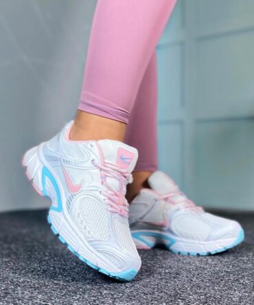 Vomero Bowerman Blanco Rosa