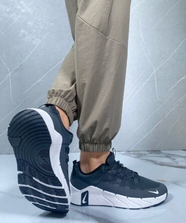 Metcon 7 Gris Plomo