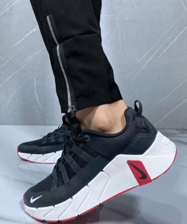 Metcon 7 Negro Blanco Rojo