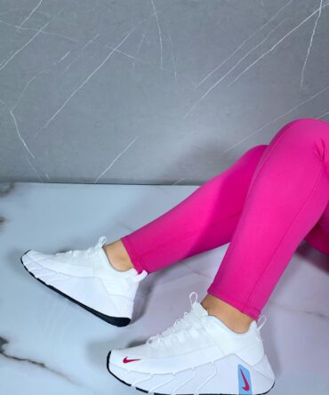 Metcon 7 Blanco Fucsia