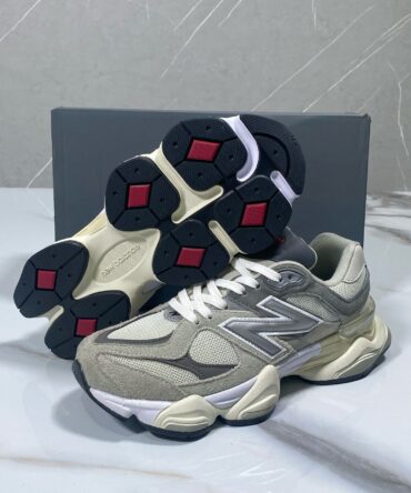 New Balance 9060 Gris Claro