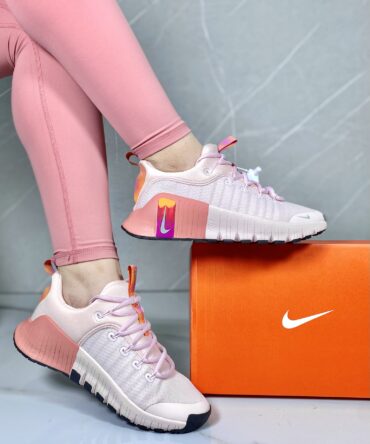 Metcon 6 Rosa/Naranja